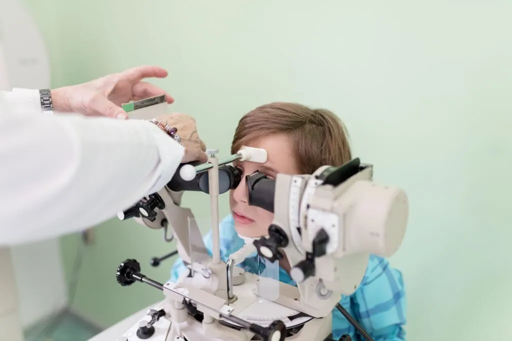 correct amblyopia with LASIK
